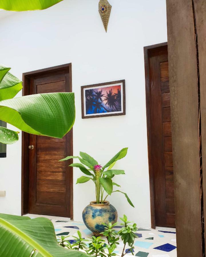 Riad Masaya General Luna  Exteriör bild